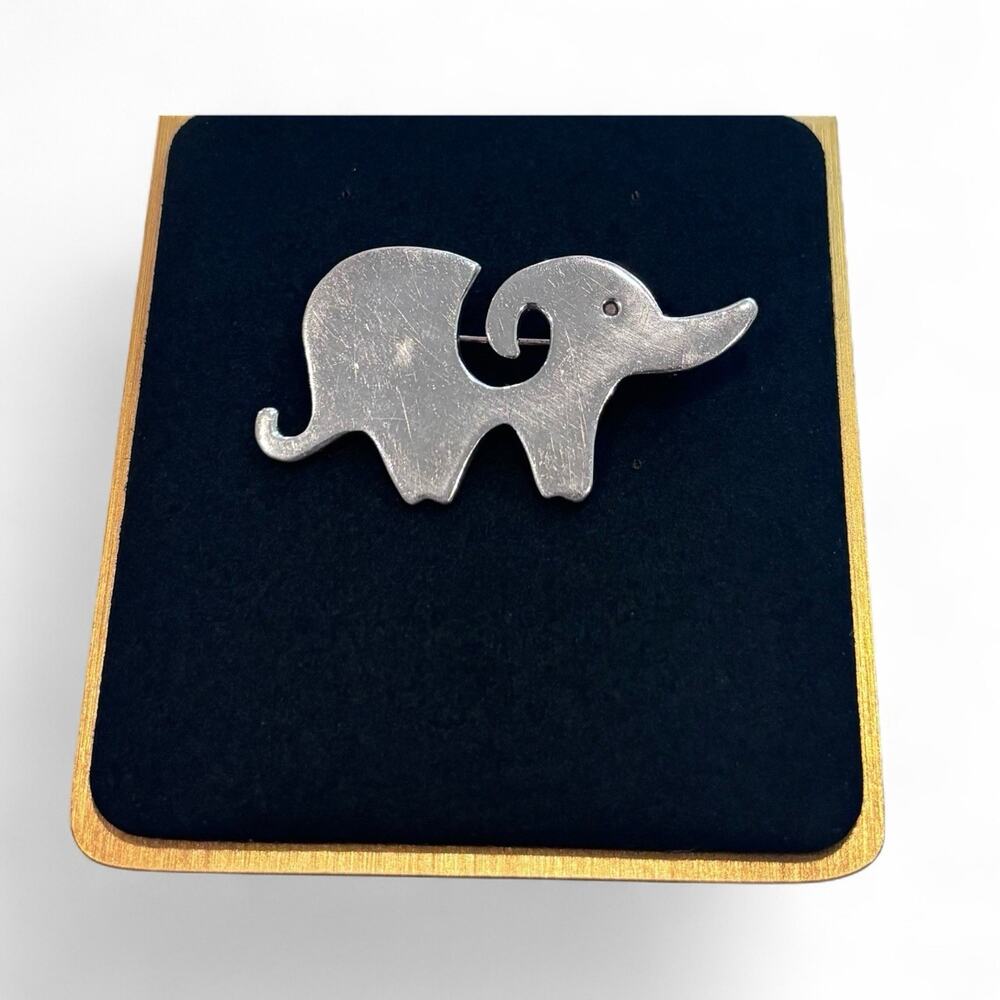 Mexico Sterling Silver 925 Modernist Elephant Brooch Pin Vintage 1980s 2" x 1"